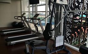 ASTON Bellevue Radio Dalam